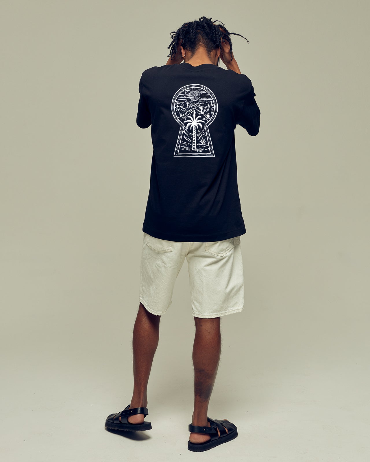 THROUGH THE KEYHOLE oversized organic cotton unisex t-shirt